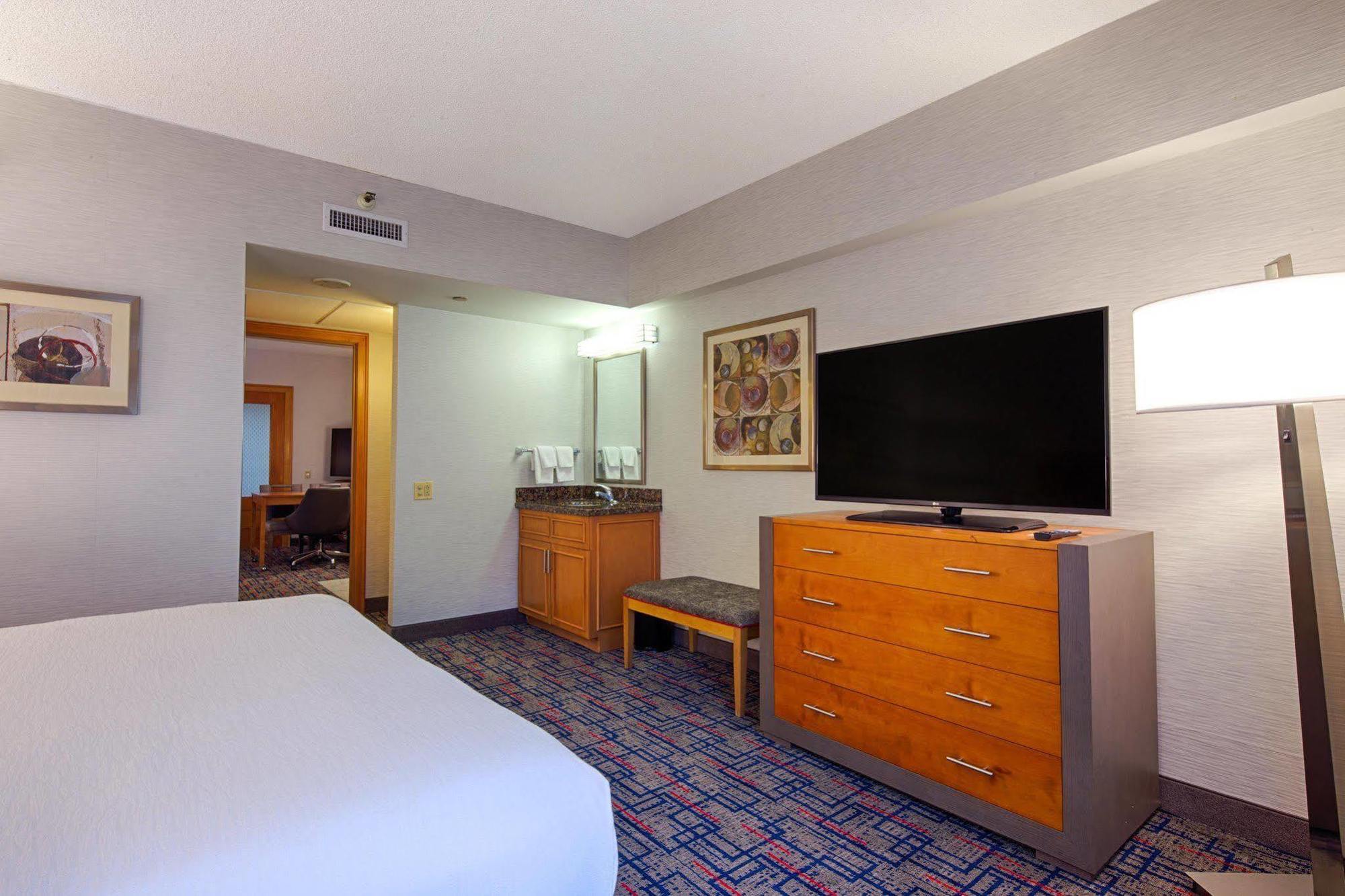 Embassy Suites By Hilton Chicago O'Hare Rosemont Buitenkant foto